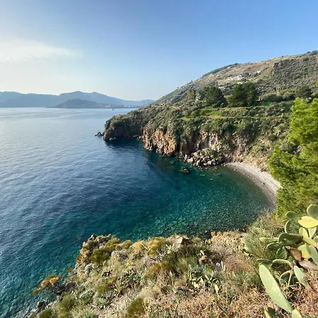 Villa Mare - Suspended Over The Sea Lipari (Isola Lipari)